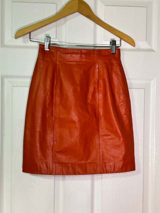 Chia Dresses & Skirts - Vintage CHIA 100% Genuine Leather High Waist Pencil Skirt Burnt Orange Size 4